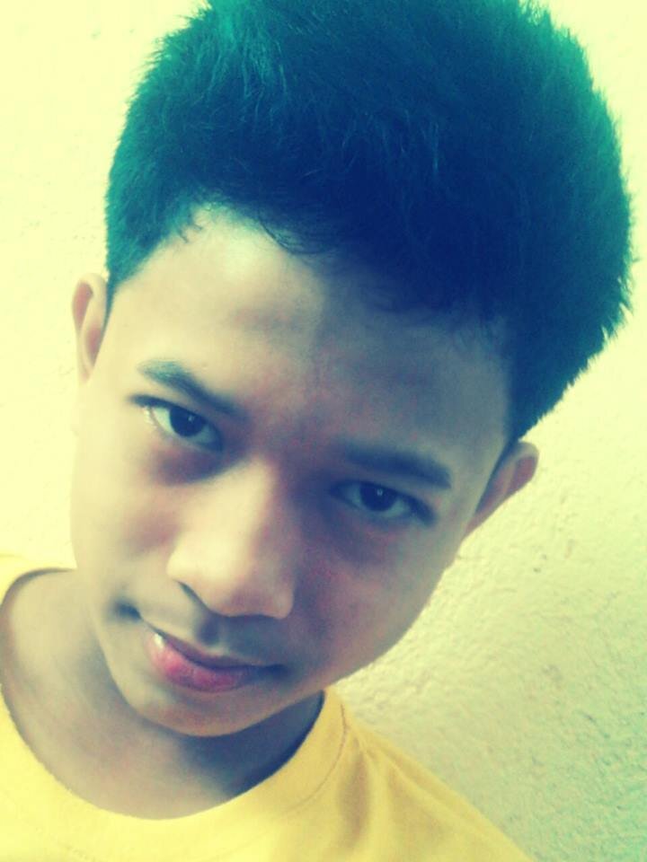 Hi guyz,, Im Van Ryan Robles,, 
living in the Philippines