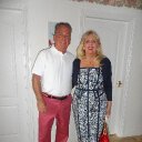 Sandra Caley - @nevergetsout - Twitter