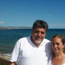 CIUDADANO DEL MUNDO QUE VIVE FELIZ Y PROCURA LA FELICIDAD DE SUS SEMEJANTES.