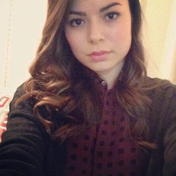 Brenda Song and Miranda Cosgrove fan! ❤ #teamcosgrover #teambrendafan