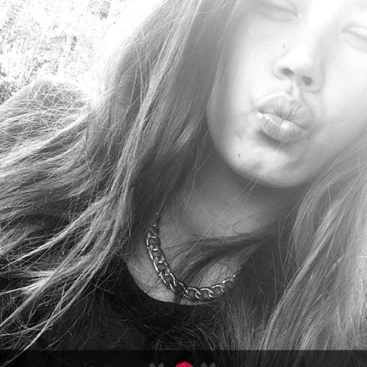 chanilovesu's profile picture. • dont worry be happy embrace your weirdness • INSTAGRAM: its_chaani