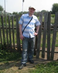 rlacherSco's profile picture. Заметка на будущее: лучше плохо пошутить про усы начальника, чем хорошо про усы его жены