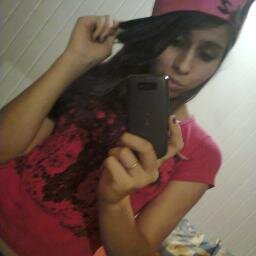 sou louca ....porem feliz! foda-se oq vc pensa ao meu respeito! :3