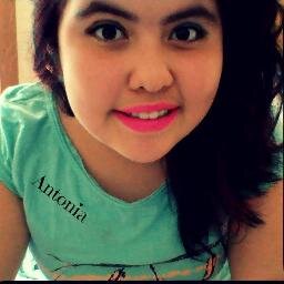 hola yo soy antop$me gusta cantar lalalala`y soy un poco malota,mi fruta favorita:c es zanahoria y me encanta 1D y me arias el favor de seguirme & soy muy happy
