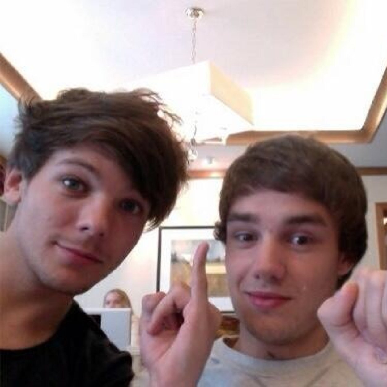 harrypetticoat's profile picture. follow @vaguelyharry because i gave your sexy face a free follow :~)