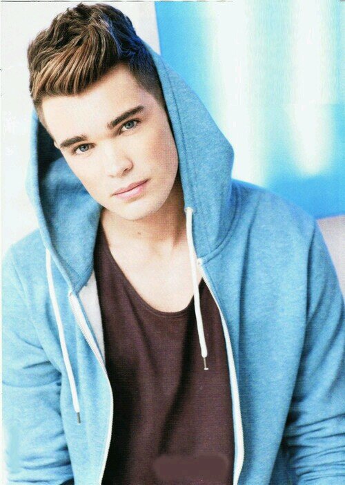 Josh Cuthbert | 22| in love with Cher | Union J | bisex