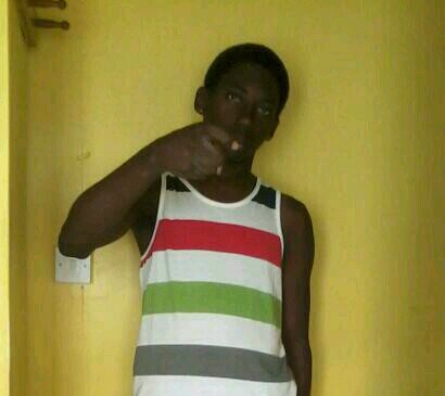 Living my life to the fullest..follow me and I will follow yu