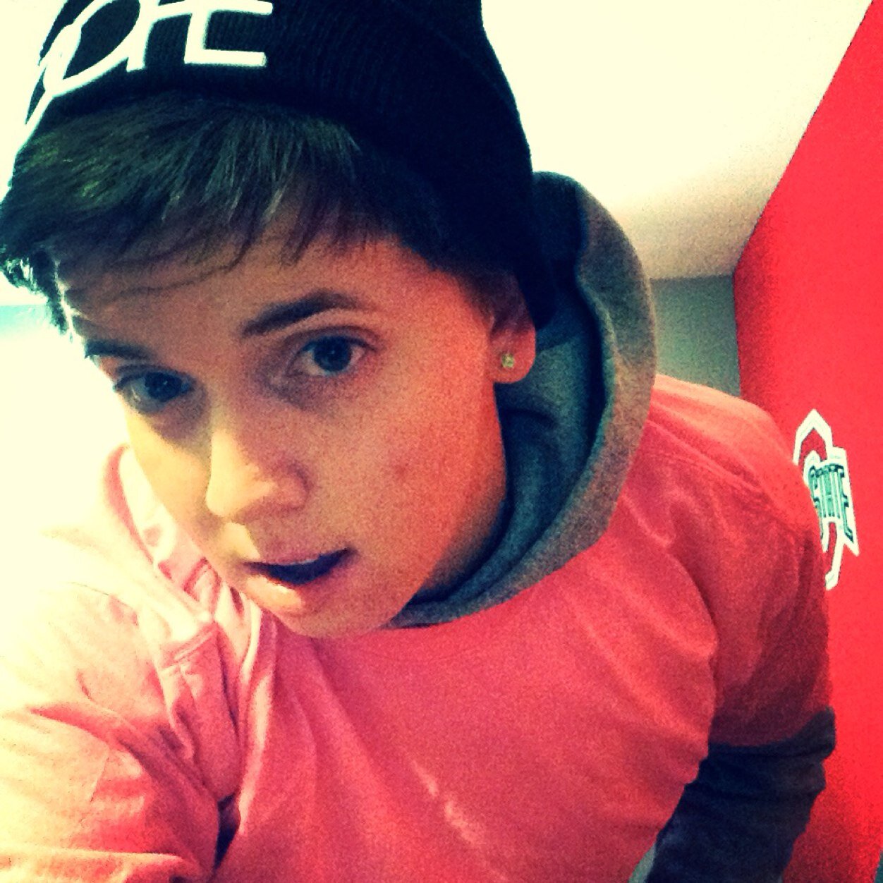 FlyersGurl94's profile picture. 20 | College Student | Philly Teams | Softball | Basketball | OSU Buckeyes | Music | Kid Ink | Jayz | Meek Mill | Kirko Bangz | 215