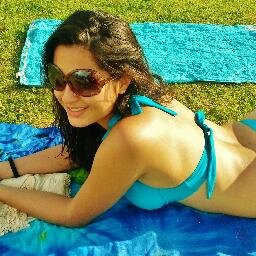 tenho 19
 anos moro no PR http://t.co/oTEq8fJc