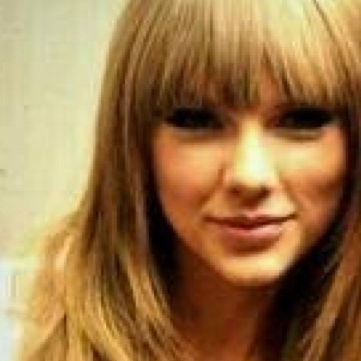 On 13th of December, 1989, my heroe and inspiration was born. I love you Taylor Alison Swift! Since: 15th September, 2012.