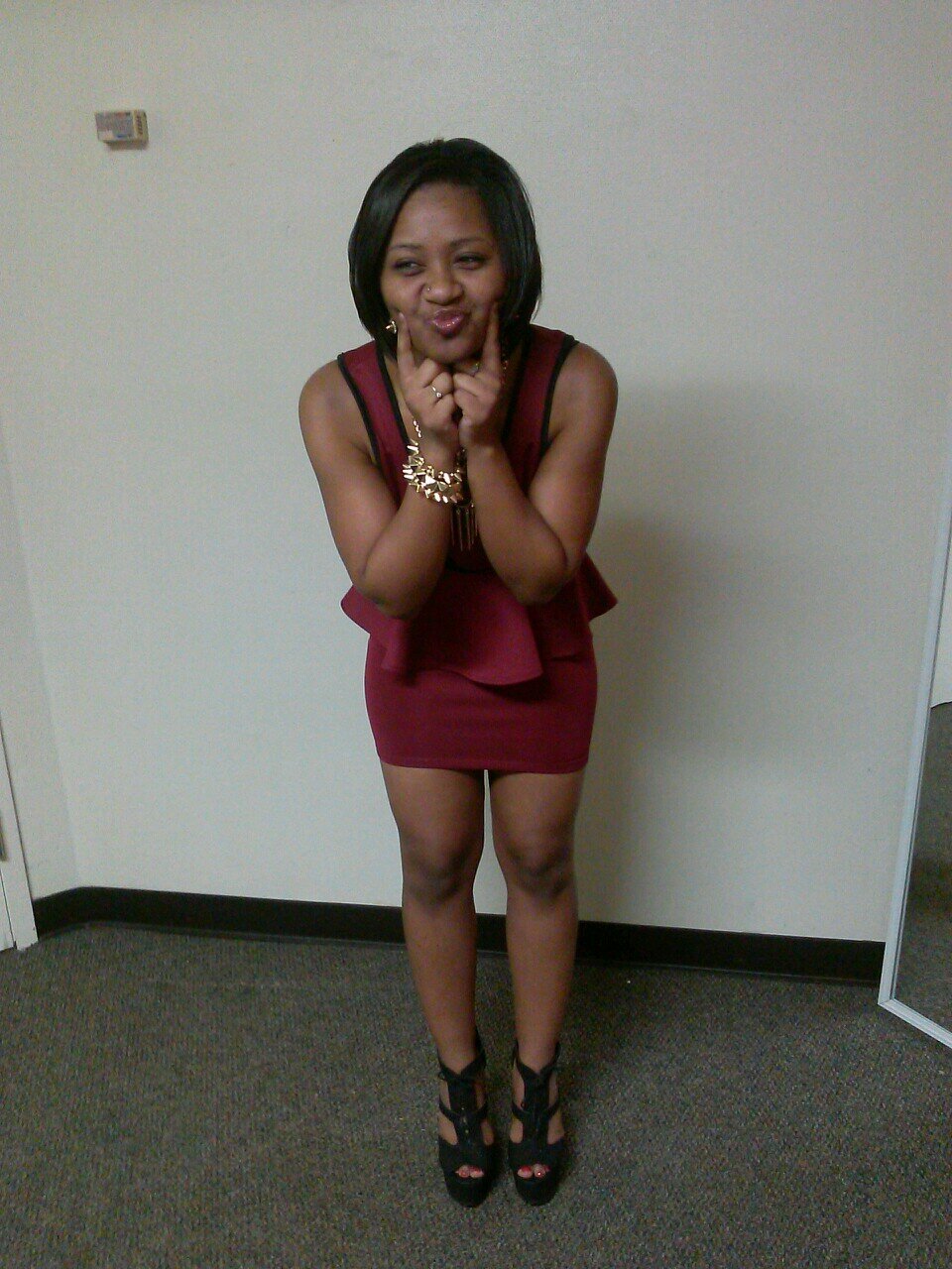 itdanielle10's profile picture. 90's baby Kik:_newtothis Follow me on insta @itdanielle10