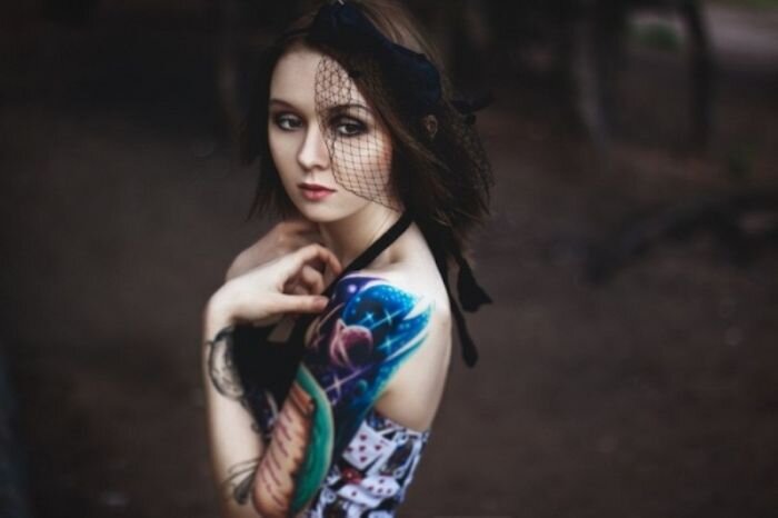 люблю пони, читать и рок. #ВЗАИМНЫЙФОЛЛОВИНГ