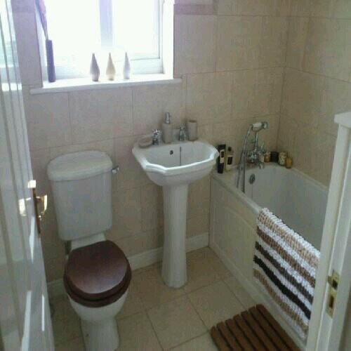 Self employed plumber and bathroom fitter, all aspects of plumbing covered from full bathrooms to radiator work any leaks or blockages