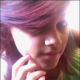 Eu sou α gαrotα imperfeitα mαis perfeitα que você jα viu Eu sou α meninα que cresceu e αprendeu , Ok, pois eu sou o tipo certα de garota errada ☆