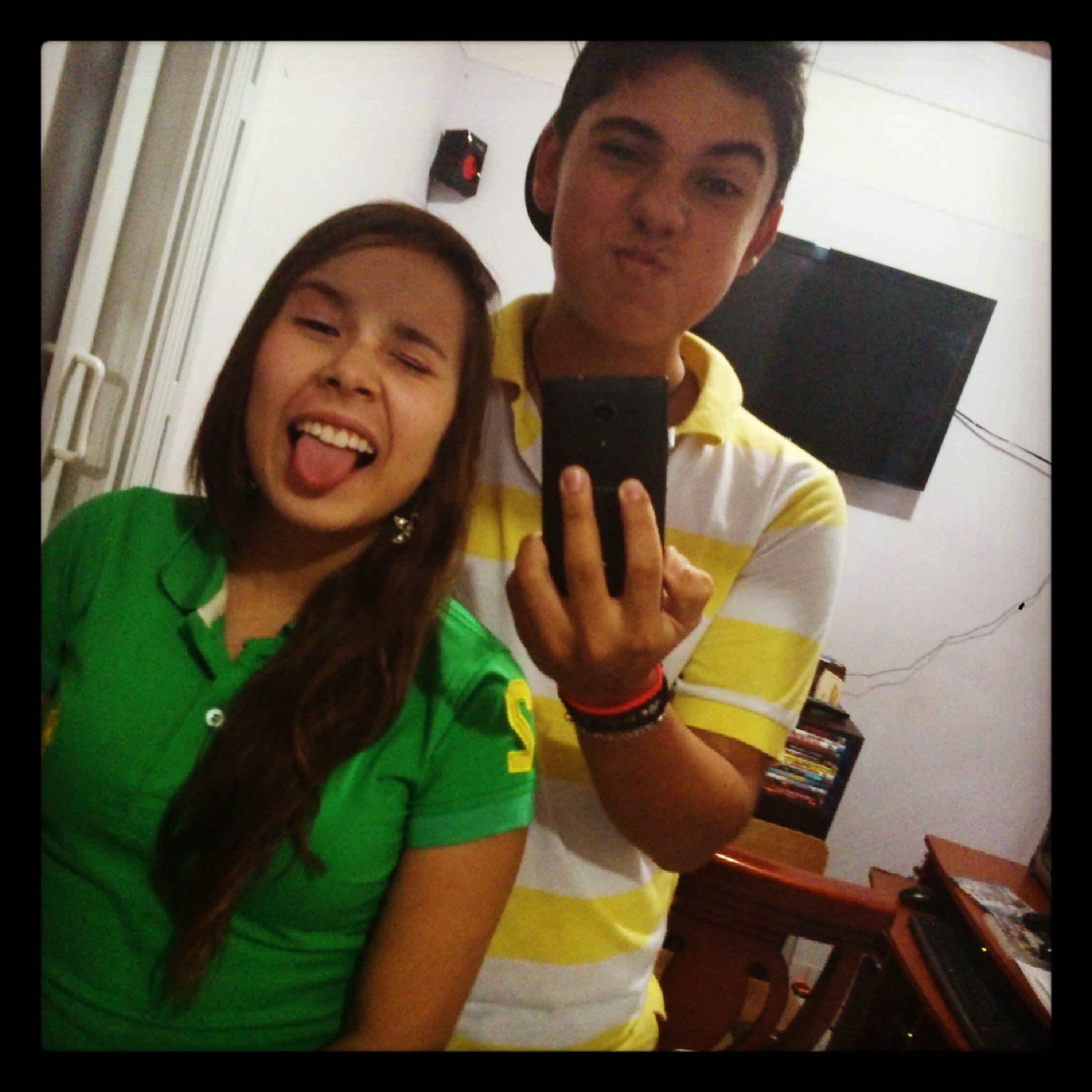 Bbm:  7B9733D2 ♥/ ♥C'D♥ #27 TE QUIERO DEMASIADO! att:Tu Novio