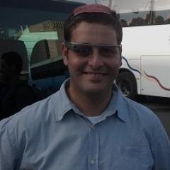 married to Shlomit +3 I  enjoy my family and good food. I like cooking with my kids and volunteer as an ambulance driver. Good sense of humor. very cynical.