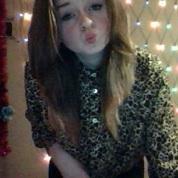 My name is Patricia . I'm 14 years old . I'm Belieber and Directioner . Follow me - follow back . xD