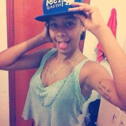 ola, giu que curte roba agua, poremm que eu amo 3 // @_castilinhu