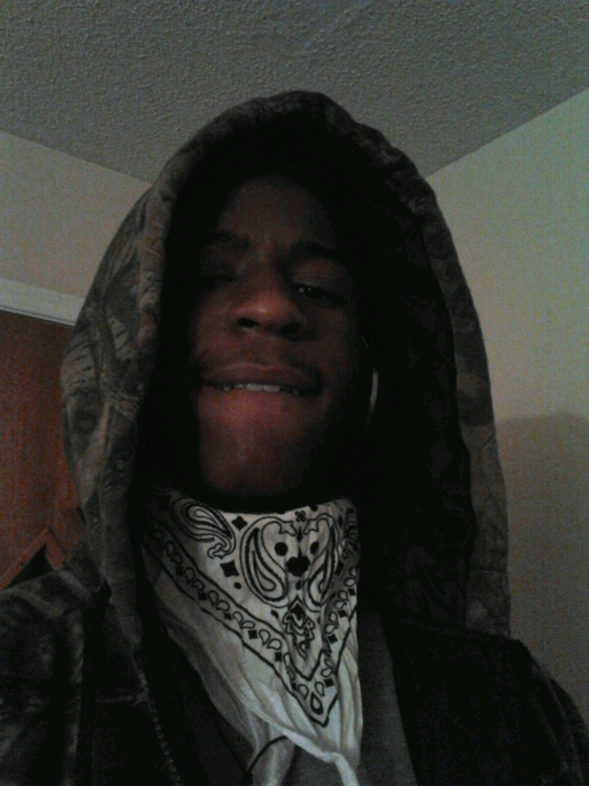 Chilln wit dem 95'z .Smokin dat gud shit. Not stressn bou nthn!