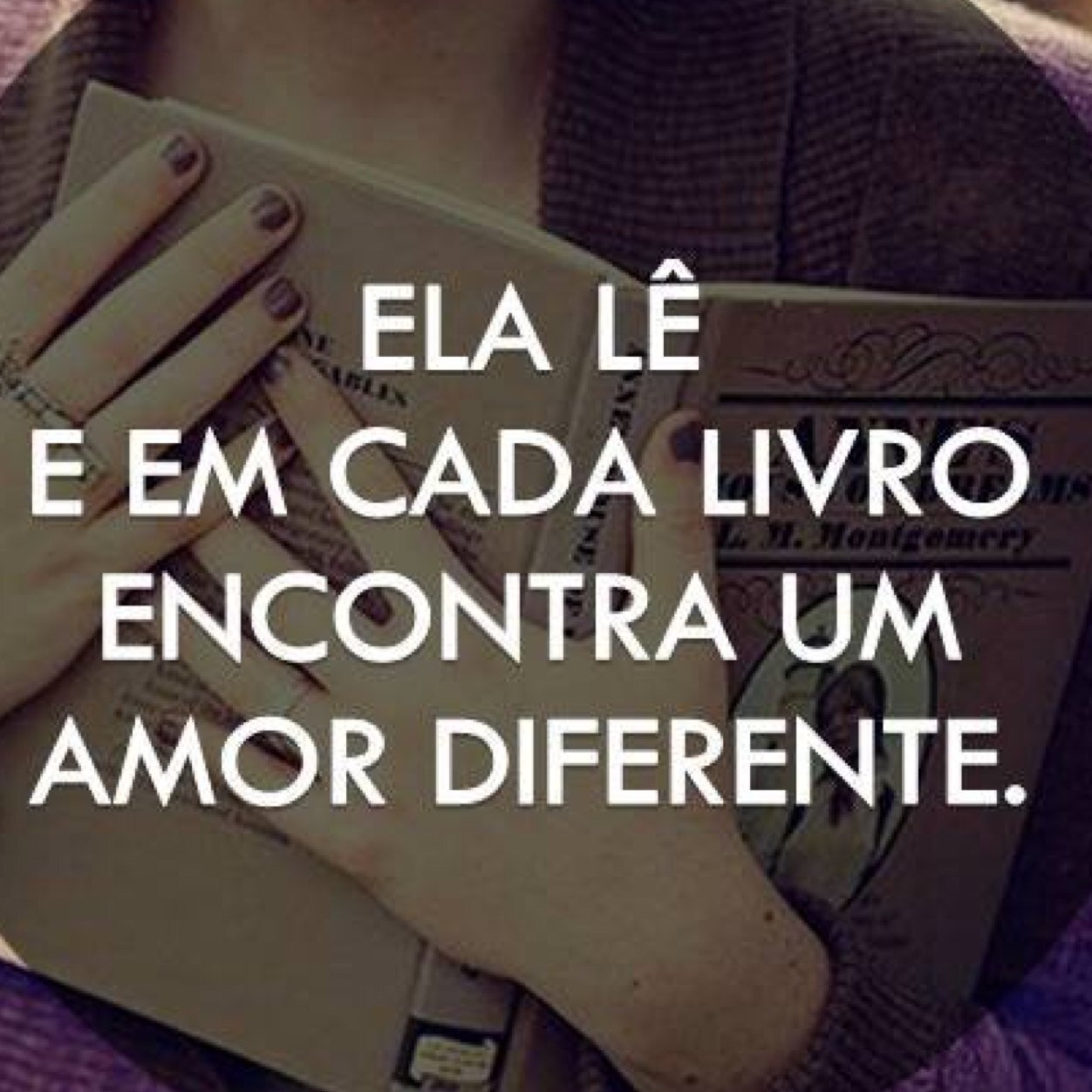 Um leitor vive mil vidas antes de morrer, o homem que nunca lê vive apenas uma.-George R. R. Martin- Sonserina,Distrito 4,Poseidon,Destemor!