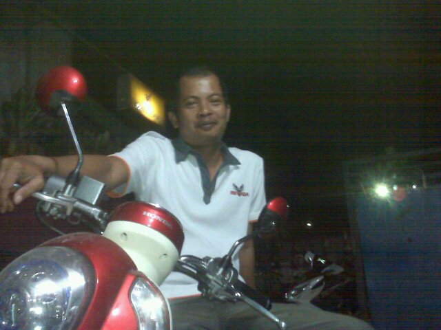 aans_vithe's profile picture. simple