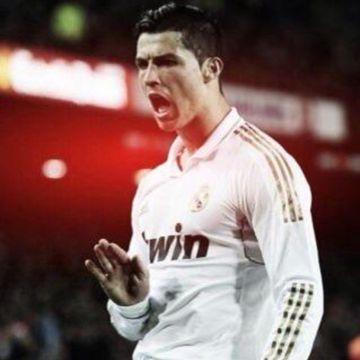 owen_whitemufc's profile picture. 