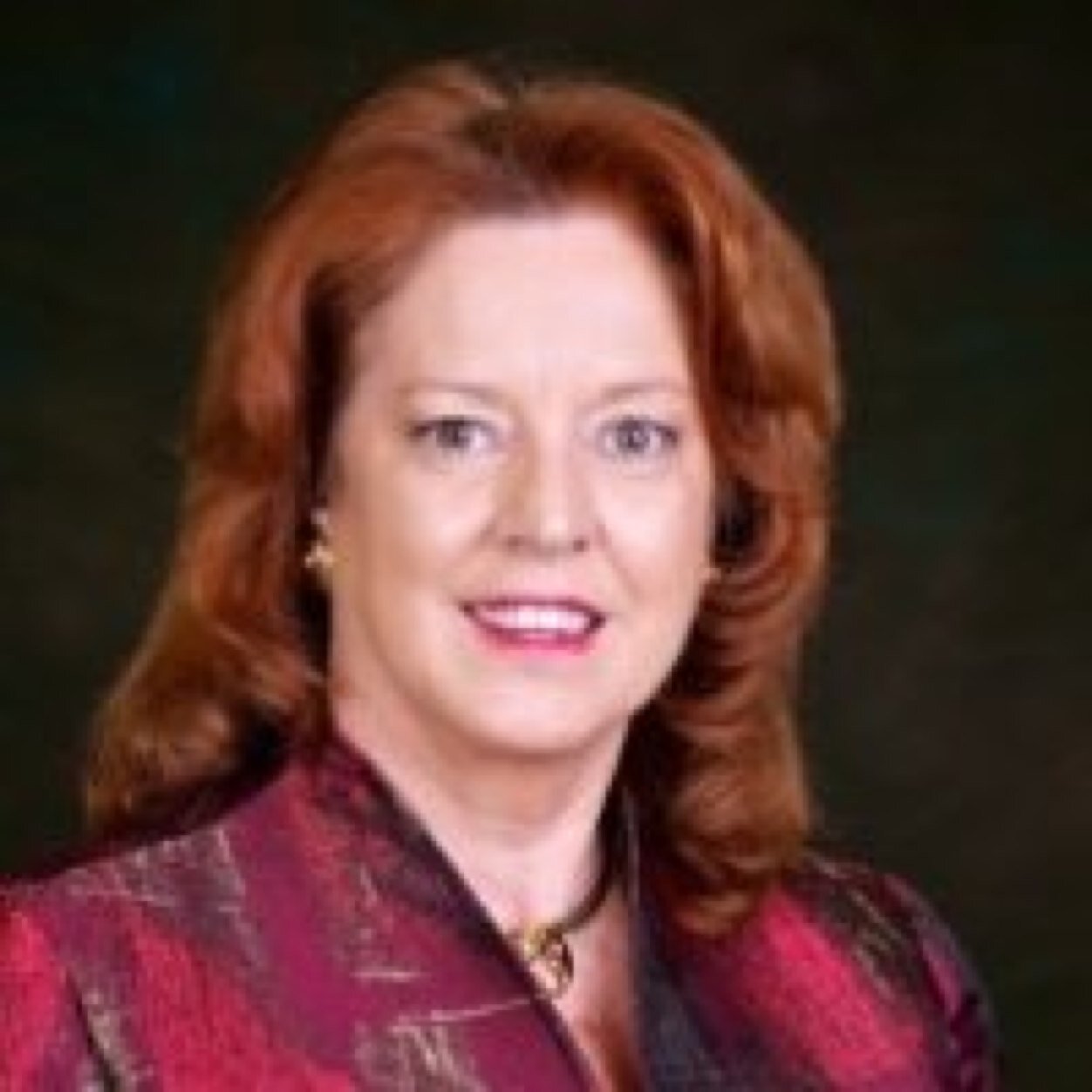 Linda is the current NAIFA Florida President, she is a past Regional Director of NAWIC and Past President of NAWBO Orlando.
