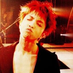 Really really like Hyde-sama.I like  anime and japanese music,bands like L'arc en ciel,ABC,The Gazette, Vamps, Acid, L.MC and Nico touch the walls