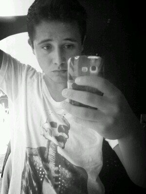 Se me seguir te dou um  Abraço *-*