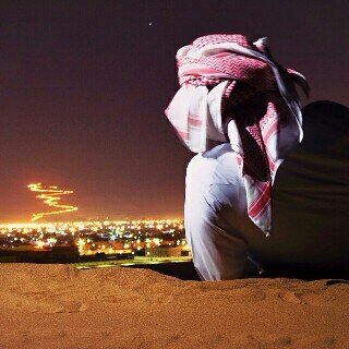 نقَوھٓہ دبُـي ♚ ندمّج الكلمَه بـ الكلمَه ونصّيغ مفرُدآتَ المعآني لآ كتبُنآ بَدعنآ ولآ سُكتناآ مبدعيين ☺ made in UAE*