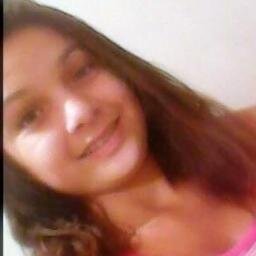 A vida me ensinou a nunca desistir, nem ganhar, nem perder mas procurar evoluir :3