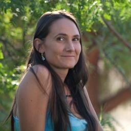 Peripecias de una madre y sus tres hombrecitos. Apasionada de mi familia, las escapadas al aire libre y los animales.