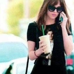 -   Esposa do Christian Grey .