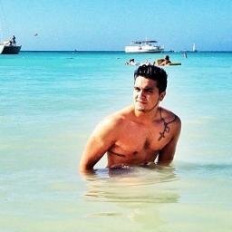 Minha vida sem voce nao tem sentido @luansantana
vou com voce ate o fim !