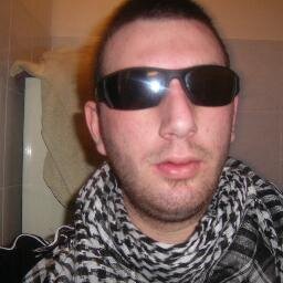 Politicki nasraný člověk