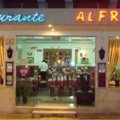 Rest_Alfredo's profile picture. Telefone: +351 239 44 15 22 E-mail: restalfredo@gmail.com, situado na Avenida João das Regras nº 32, junto à Ponte de Santa Clara e Portugal dos Pequenitos, em