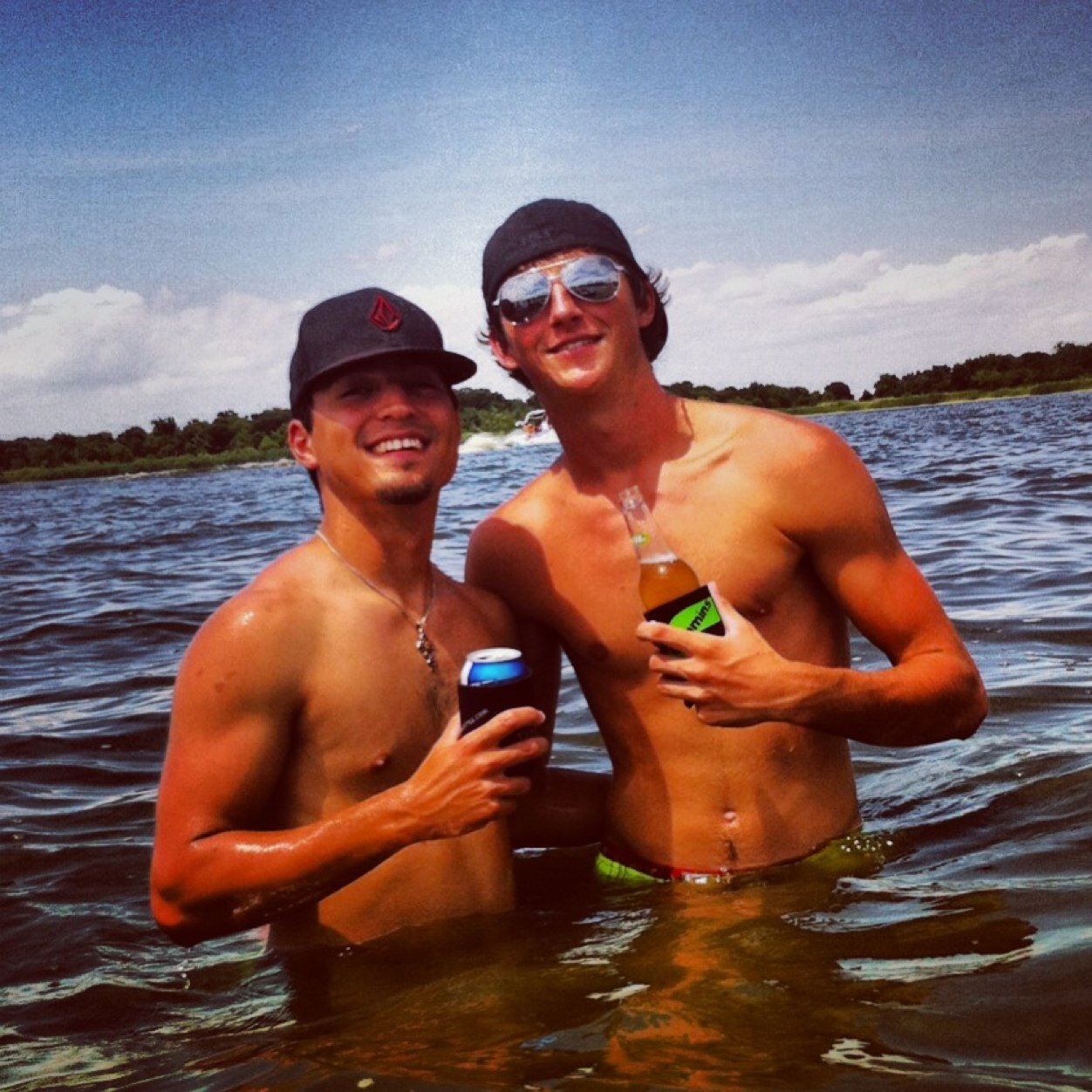 EazzyBaby12's profile picture. Danielle is awesome. Danielle loves Cody. ❤️