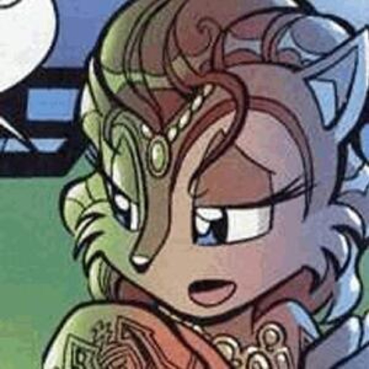 Hello,I am Queen Alicia Acorn,Loving wife to @KingMaxAcorn .My children are Sally and Elias.I shall always stay by my family,and rule this Kingdom.
