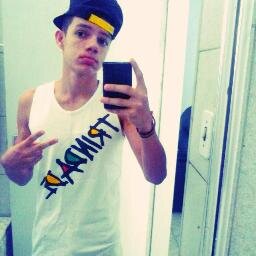 não sou normal,mais sou lindo ;)   sqn
