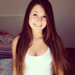 Querem me ver mal, mas olha, eu tô é bem. ✌