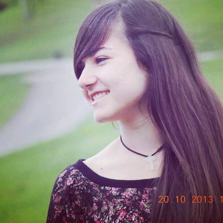 Tuenti: Raluca Rodriguez