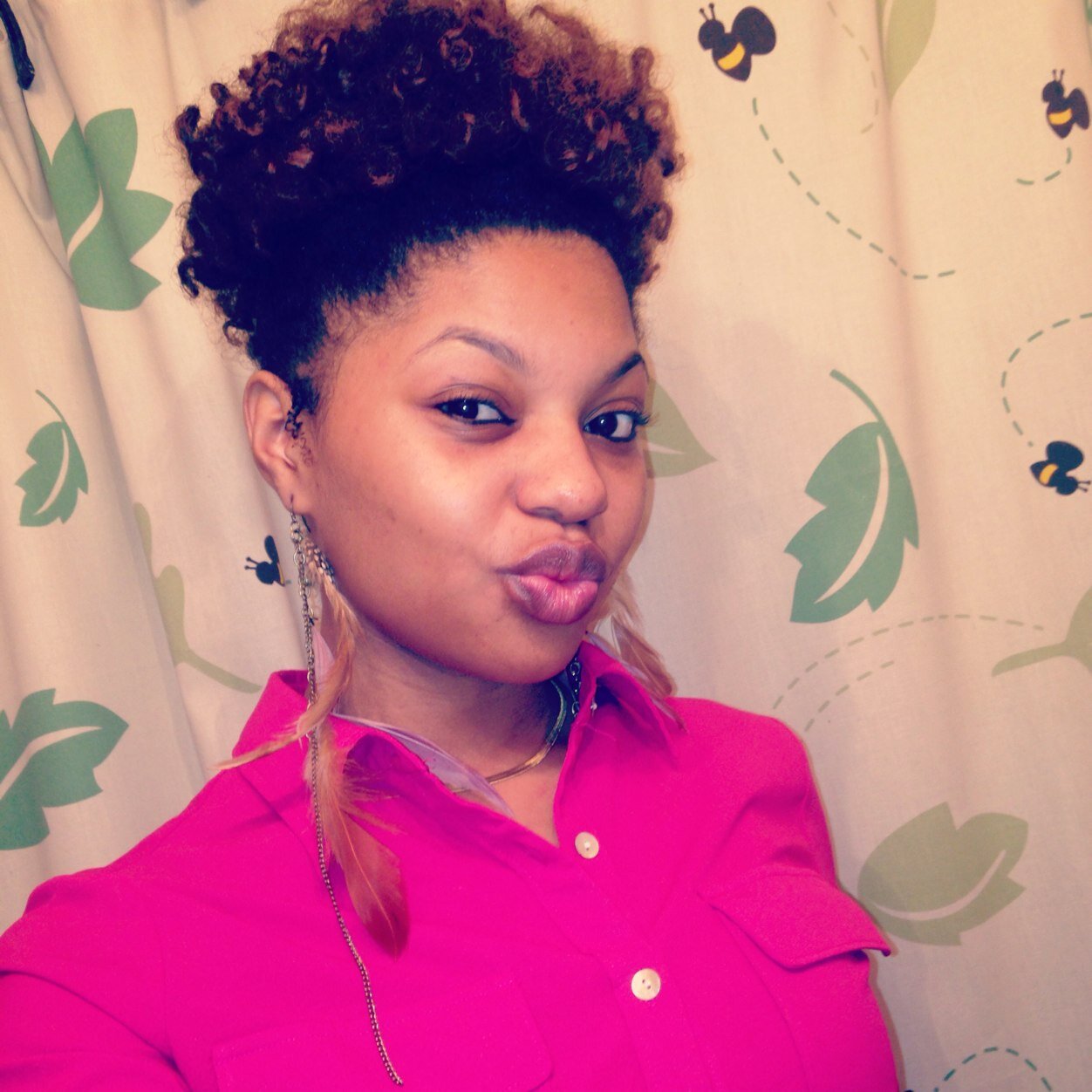 Im just an ordinary young lady...get along with everybody. Team DRAMA.FREE,Team ABAC Chiq. #future PharmD