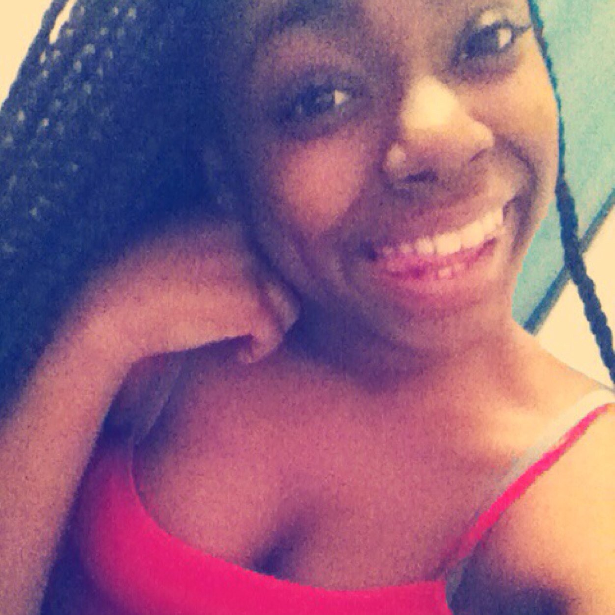 Instagram: @keja_