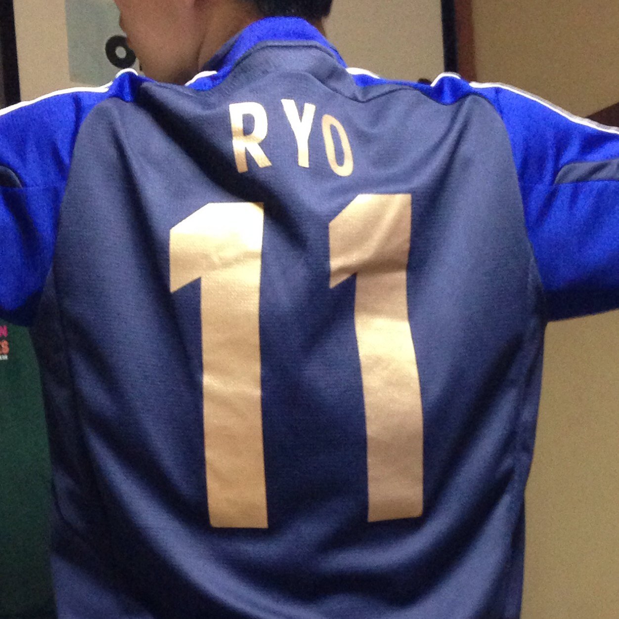 r1y1o11's profile picture. 