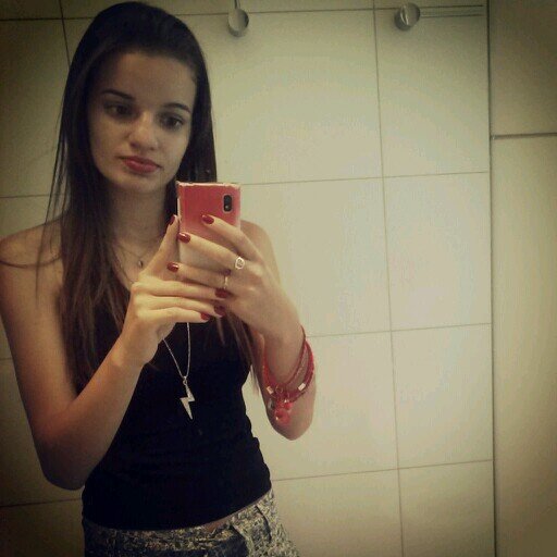 seja feliz, acima de todos e de tudo :)