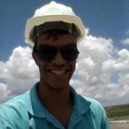 Técnico em Edificações formado pelo IFPE, Aluno de Engenharia CIvil na NASSAU e  torcedor pelo sport!!
