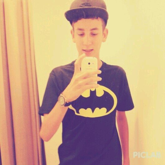 14 years *------ *            
solteiro *-*
skate ♡