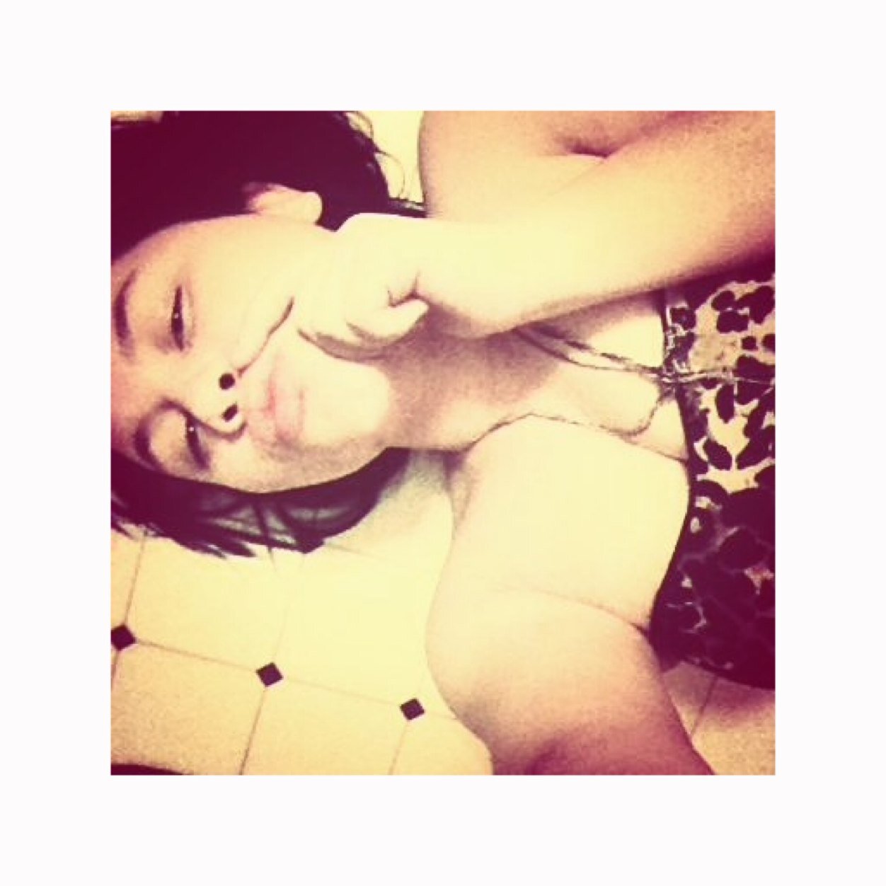 Im a dime, best top of the line. Cute face slim waist with a BIG behind