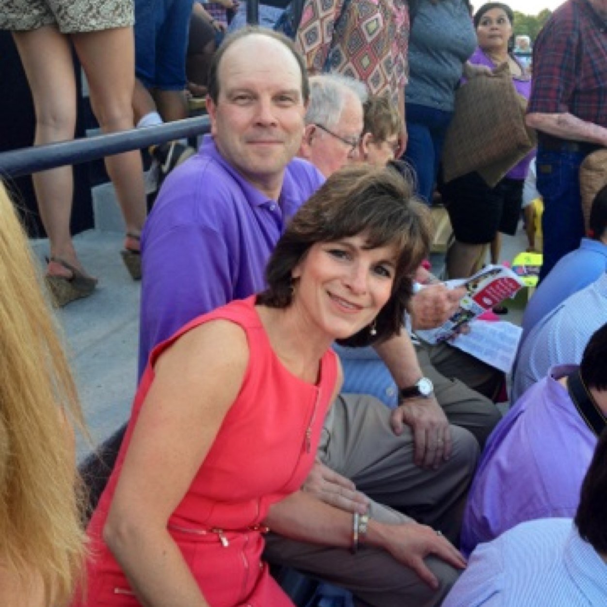 sallyalvis's profile picture. 