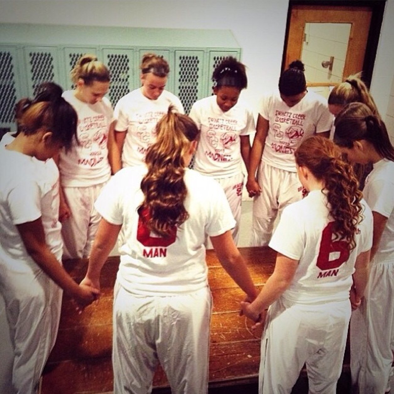 GirlsBballSC's profile picture. 